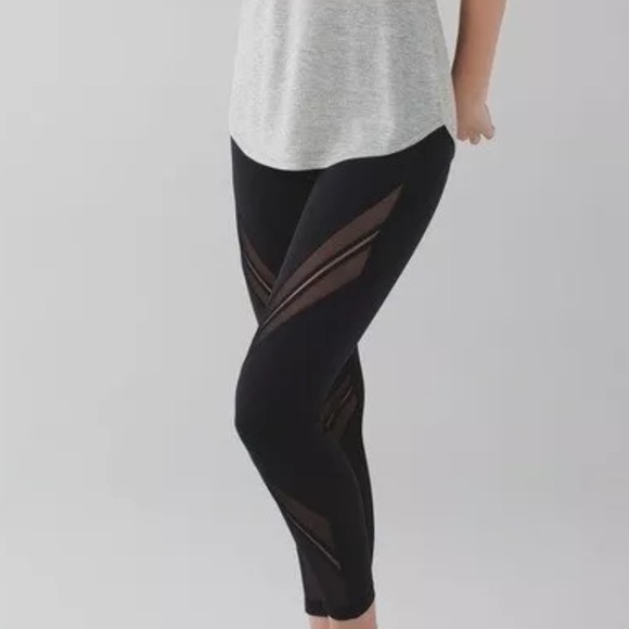 Lululemon Mesh Stripe Leggings - Picture 12 of 13